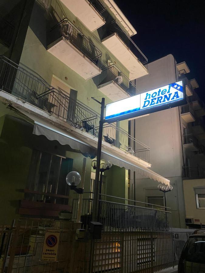 Villa Derna Римини Екстериор снимка